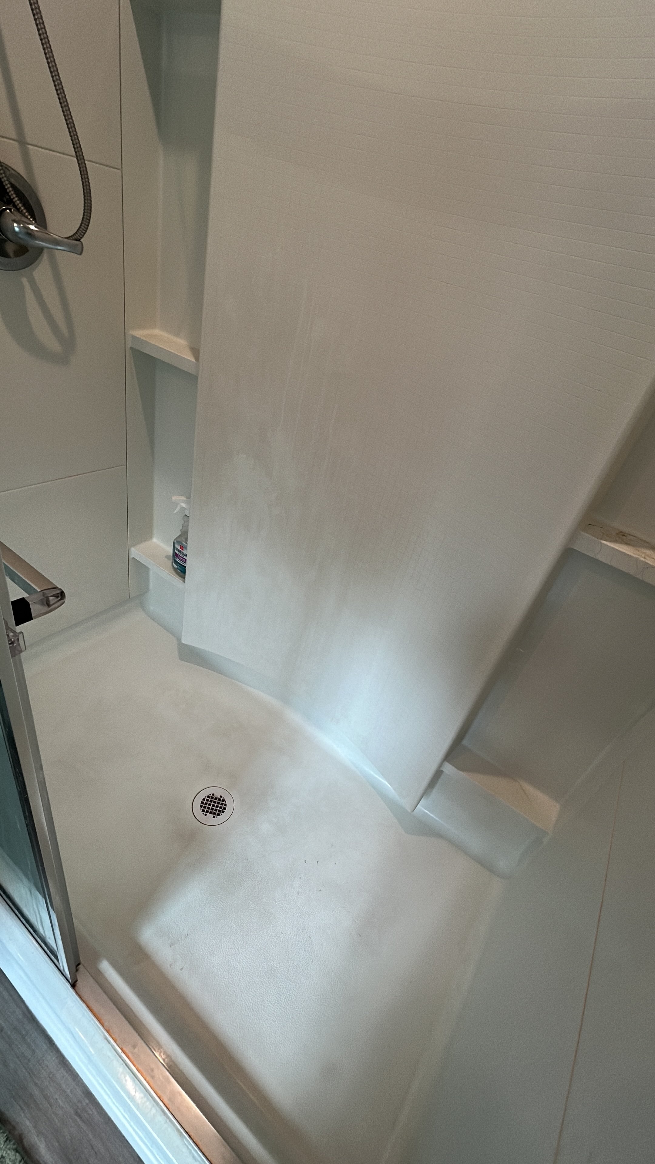 Bathroom before cleaning